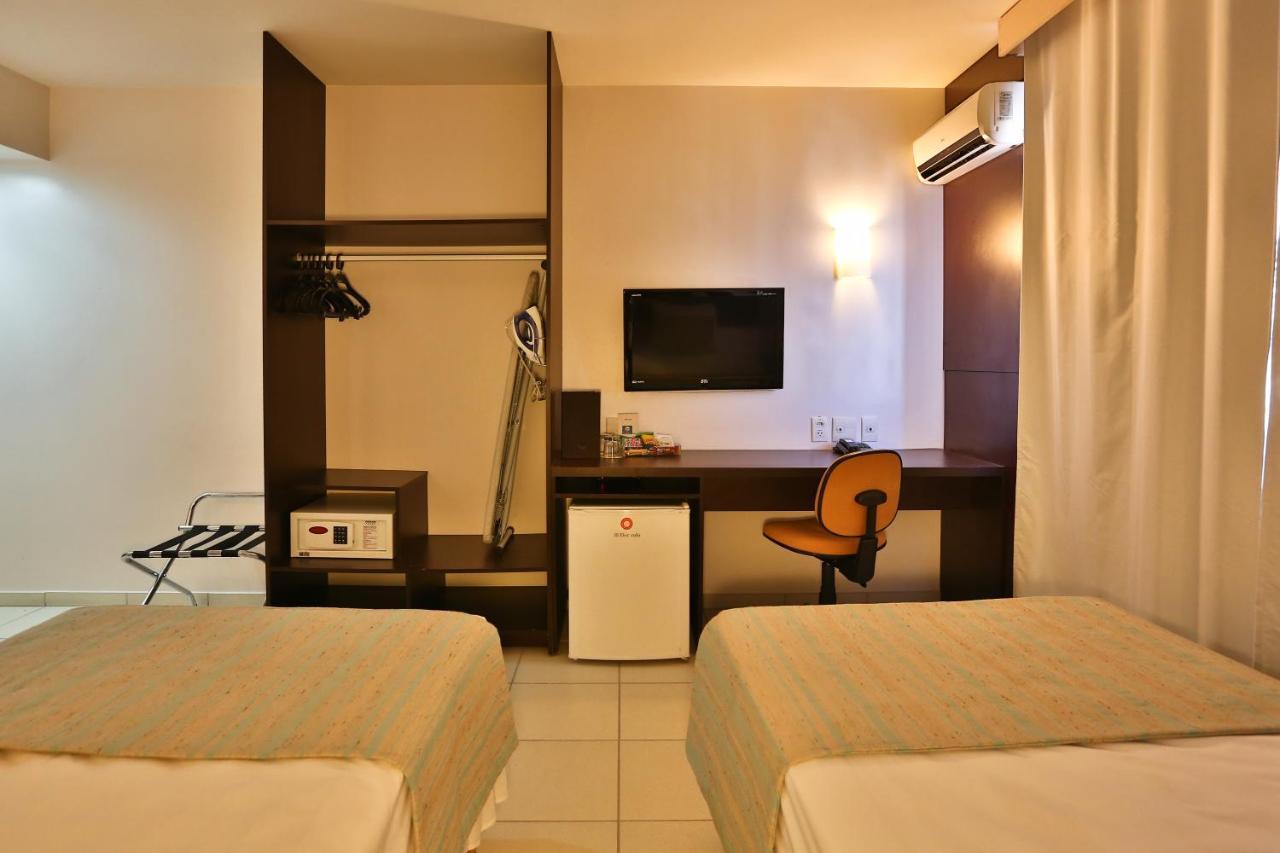 Comfort Hotel Goiânia Buitenkant foto