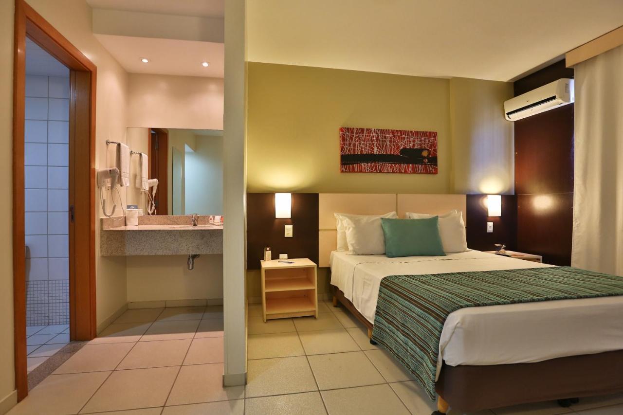 Comfort Hotel Goiânia Buitenkant foto