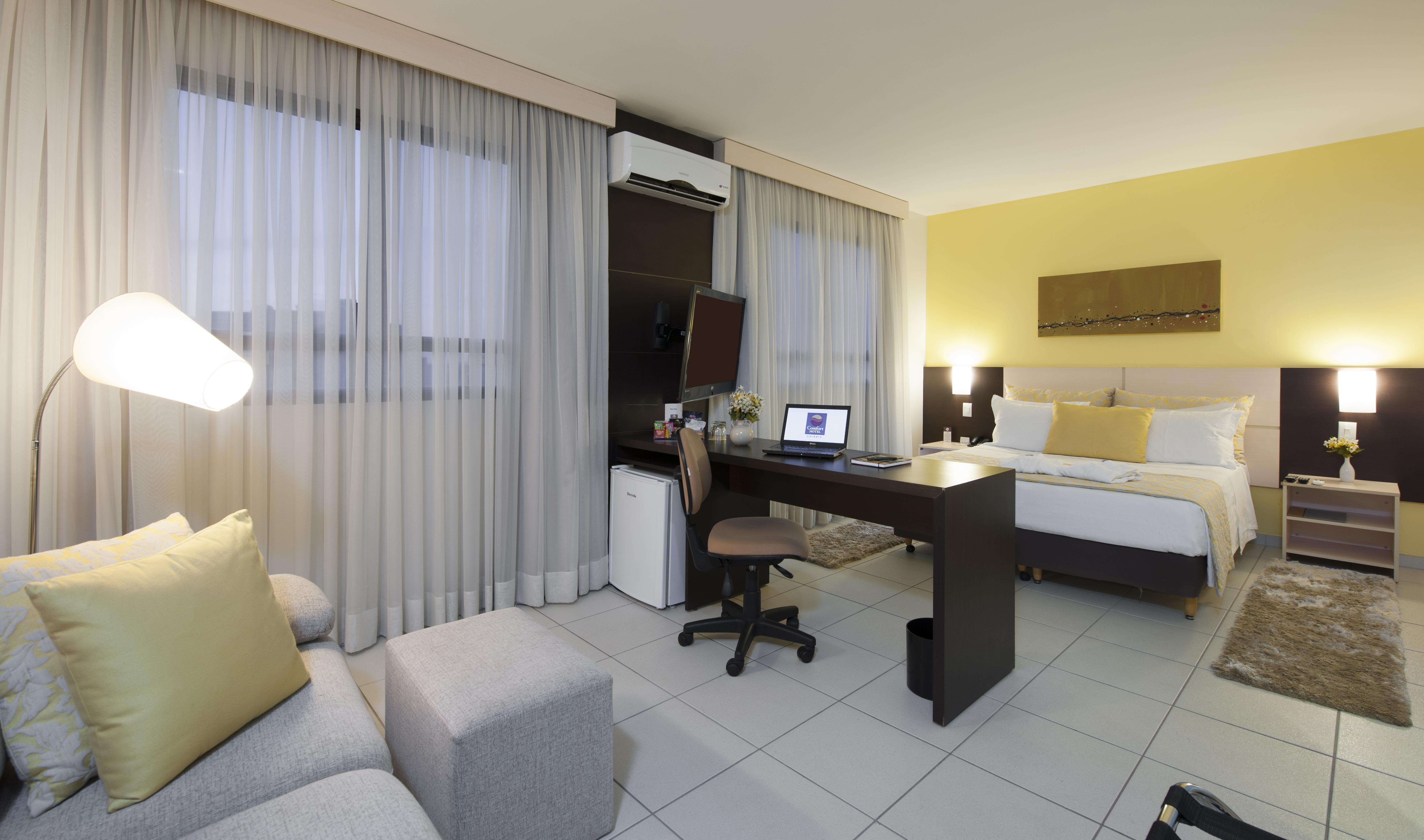 Comfort Hotel Goiânia Buitenkant foto