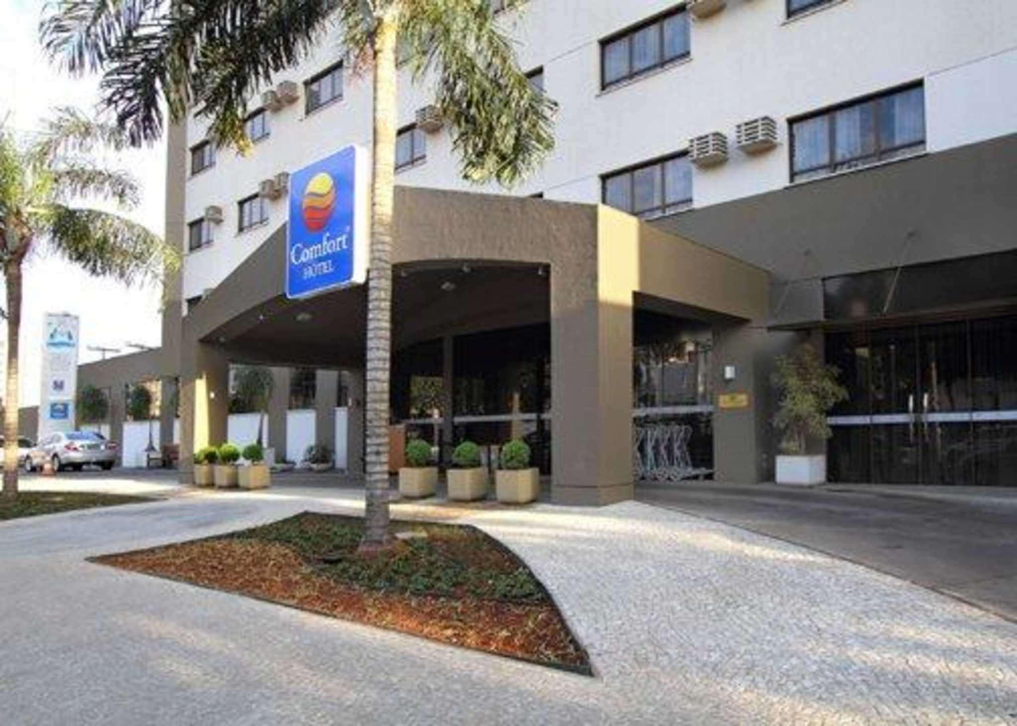Comfort Hotel Goiânia Buitenkant foto